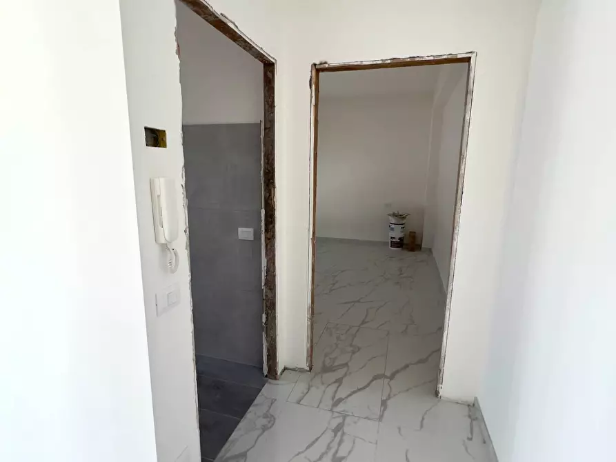 Immagine 13 di Appartamento in vendita  in via Appio Claudio a Guidonia Montecelio