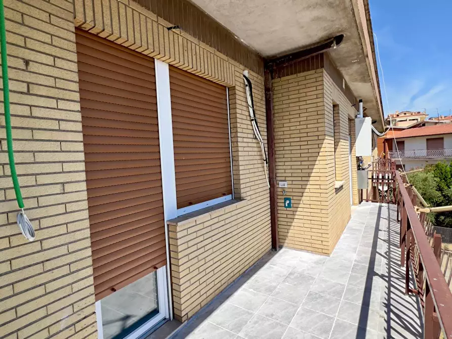 Immagine 24 di Appartamento in vendita  in via Appio Claudio a Guidonia Montecelio