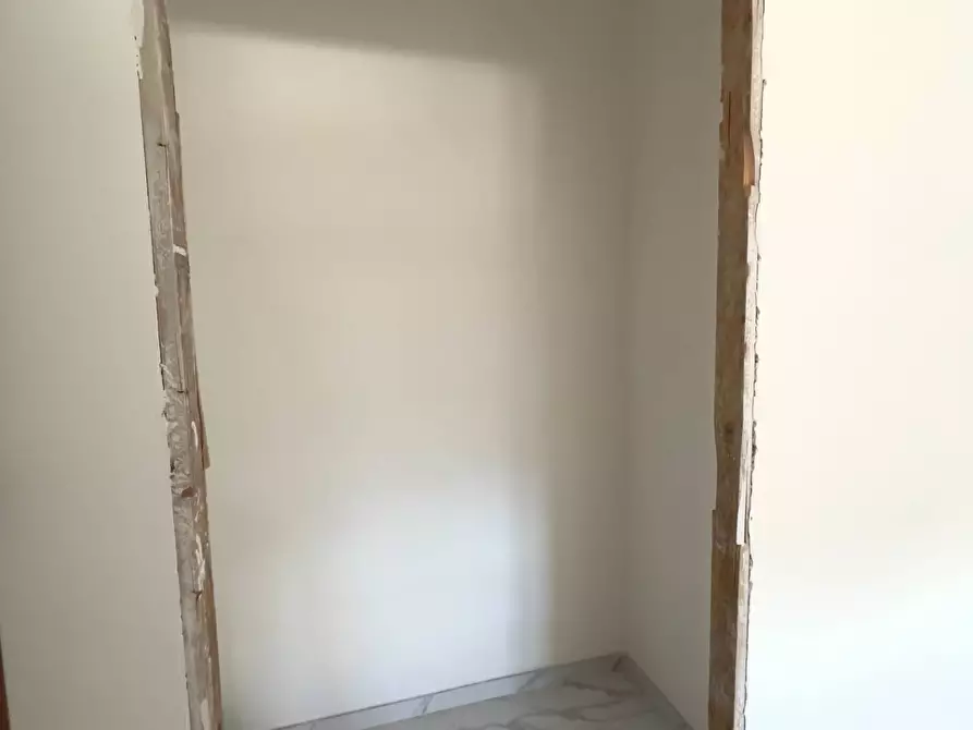 Immagine 12 di Appartamento in vendita  in VIA APPIO CLAUDIO a Guidonia Montecelio