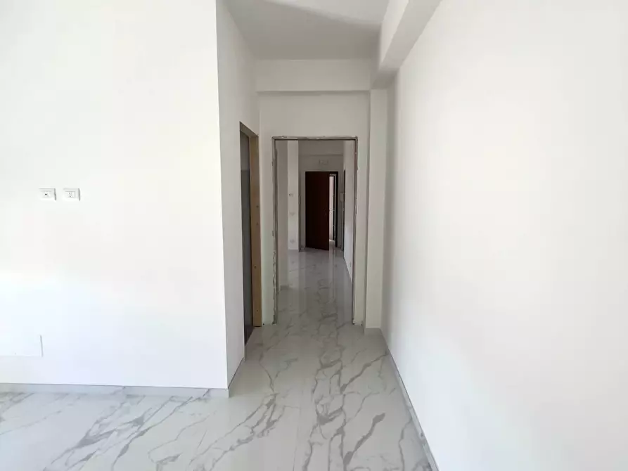 Immagine 27 di Appartamento in vendita  in VIA APPIO CLAUDIO a Guidonia Montecelio