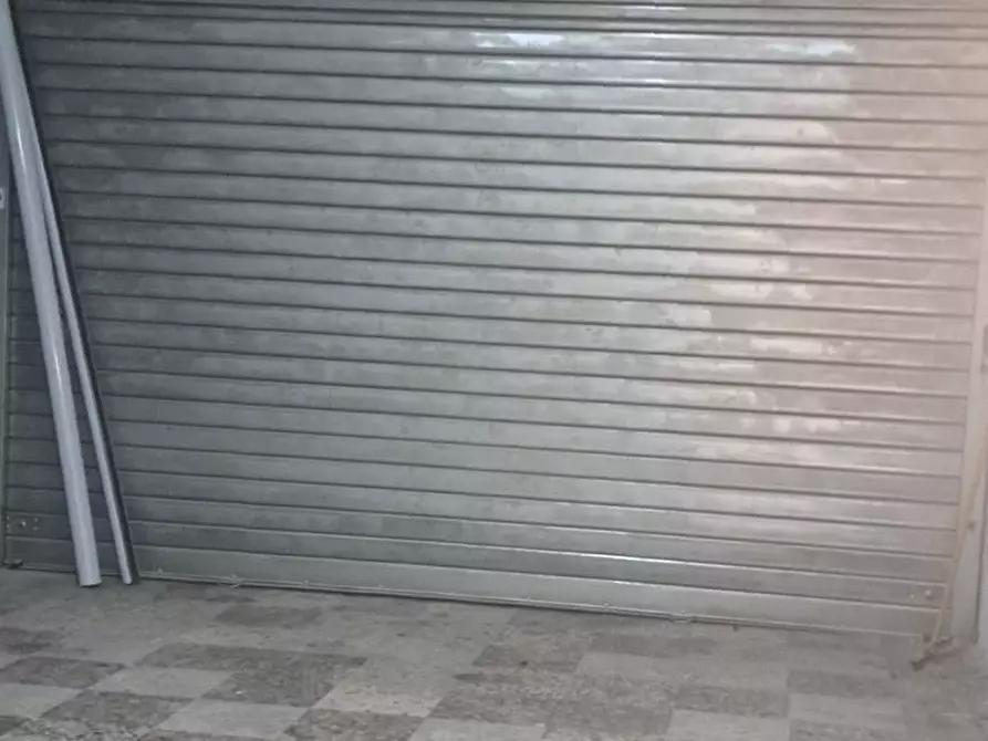 Immagine 10 di Magazzino in vendita  in VIA LUIGI GABELLI 4 a Guidonia Montecelio