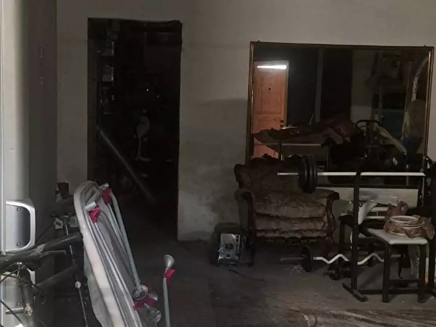 Immagine 21 di Magazzino in vendita  in VIA LUIGI GABELLI 4 a Guidonia Montecelio