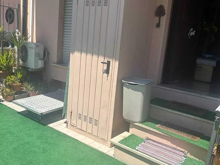 Immagine 9 di Casa semindipendente in vendita  in Via Campo dei FIORI a Guidonia Montecelio