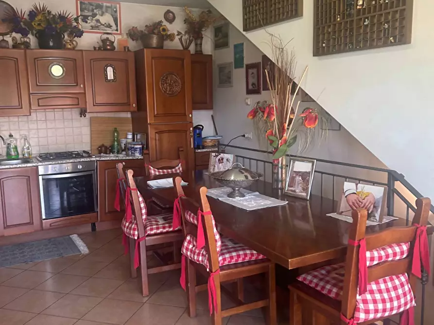 Immagine 17 di Casa semindipendente in vendita  in Via Campo dei FIORI a Guidonia Montecelio