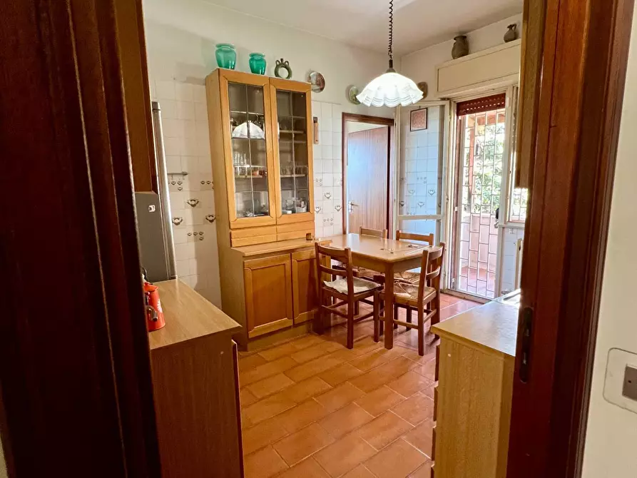 Immagine 20 di Villa in vendita  in VIA OGLIO a Guidonia Montecelio