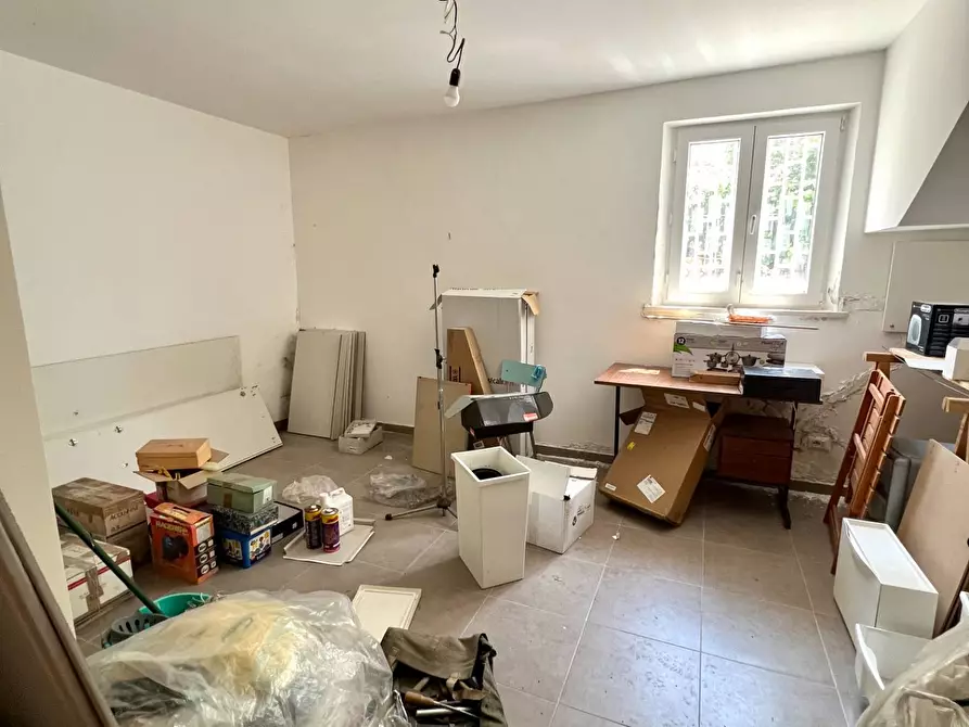 Immagine 49 di Villa in vendita  in VIA OGLIO a Guidonia Montecelio