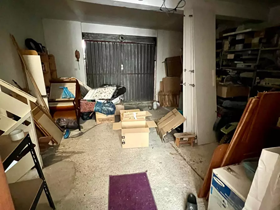 Immagine 51 di Villa in vendita  in VIA OGLIO a Guidonia Montecelio