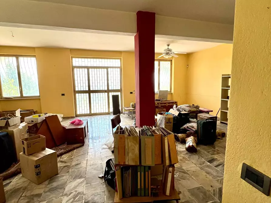 Immagine 55 di Villa in vendita  in VIA OGLIO a Guidonia Montecelio