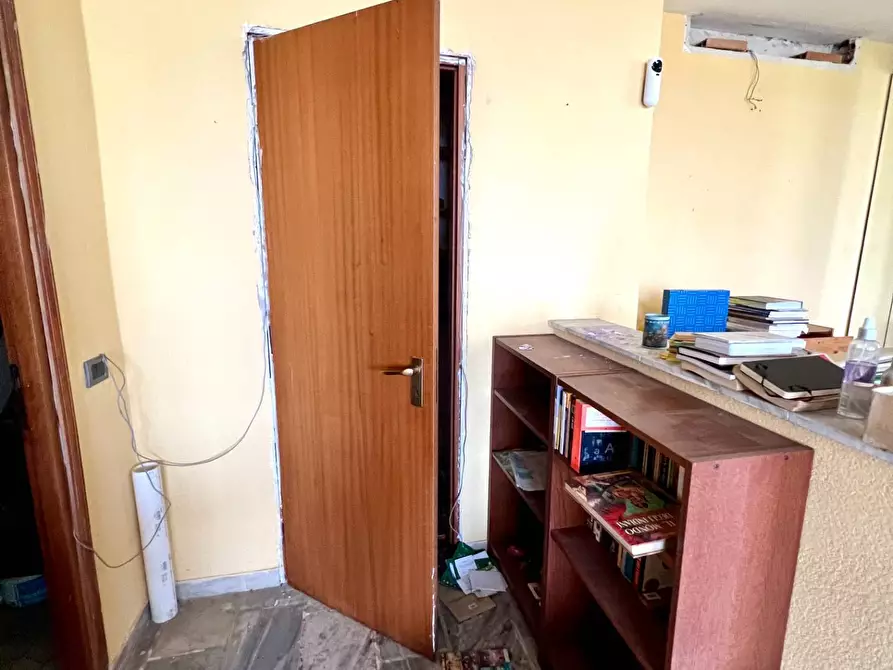 Immagine 60 di Villa in vendita  in VIA OGLIO a Guidonia Montecelio