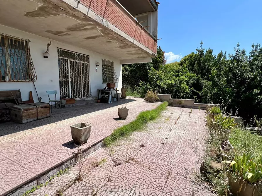Immagine 68 di Villa in vendita  in VIA OGLIO a Guidonia Montecelio