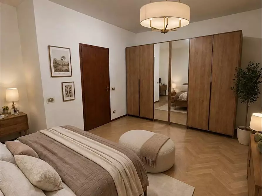 Immagine 47 di Villa in vendita  in VIA OGLIO a Guidonia Montecelio