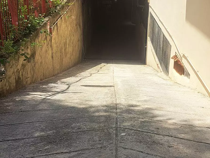 Immagine 33 di Magazzino in vendita  in VIA LUIGI GABELLI 4 a Guidonia Montecelio
