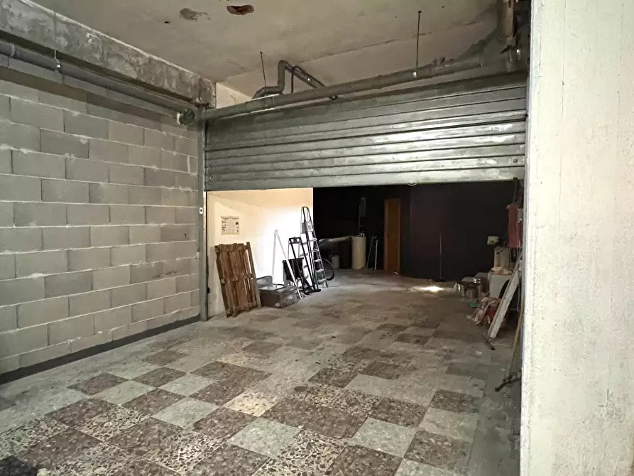 Immagine 62 di Magazzino in vendita  in VIA LUIGI GABELLI 4 a Guidonia Montecelio
