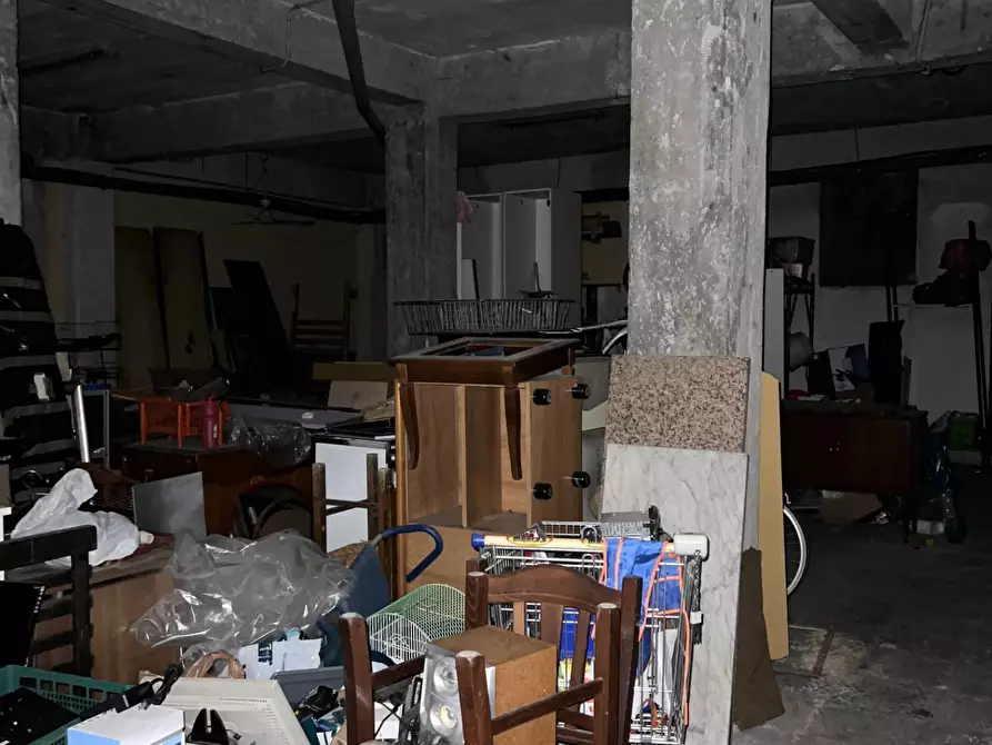 Immagine 66 di Magazzino in vendita  in VIA LUIGI GABELLI 4 a Guidonia Montecelio