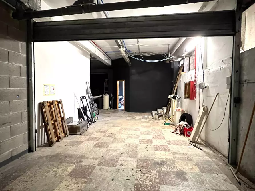 Immagine 20 di Magazzino in vendita  in VIA LUIGI GABELLI 4 a Guidonia Montecelio
