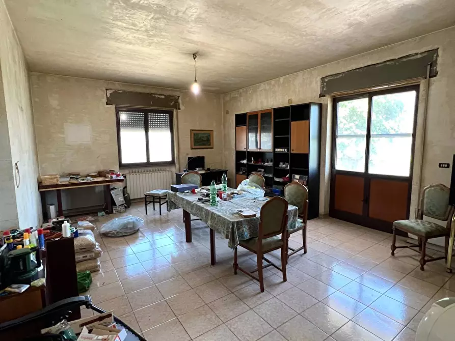 Immagine 3 di Casa indipendente in vendita  in Via Cristoforo Ferrari a Guidonia Montecelio