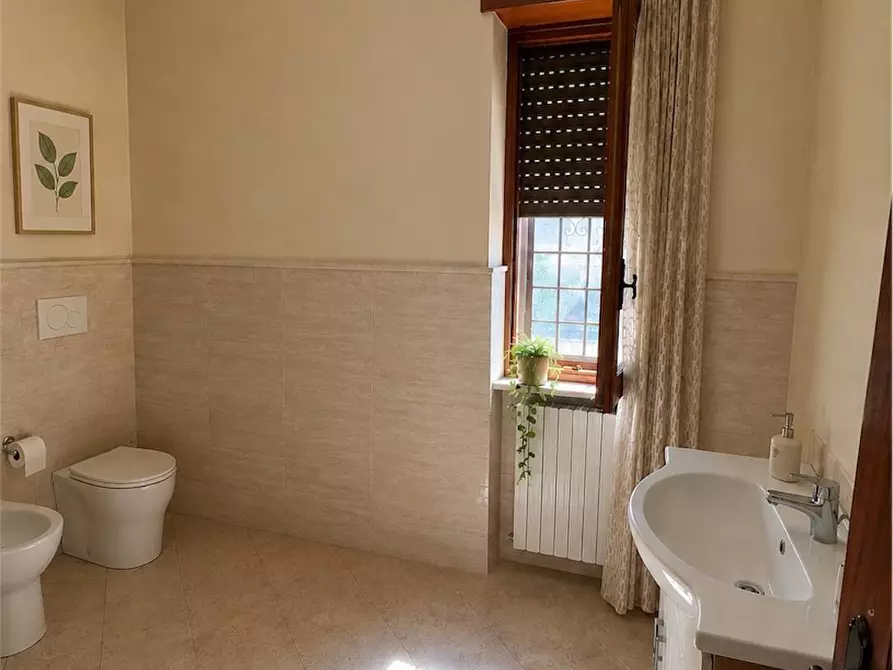 Immagine 8 di Casa semindipendente in vendita  in via luigi pirandello 27 a Tivoli