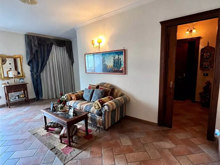 Immagine 8 di Casa semindipendente in vendita  in LARGO LIBORIO ROMANO a Guidonia Montecelio
