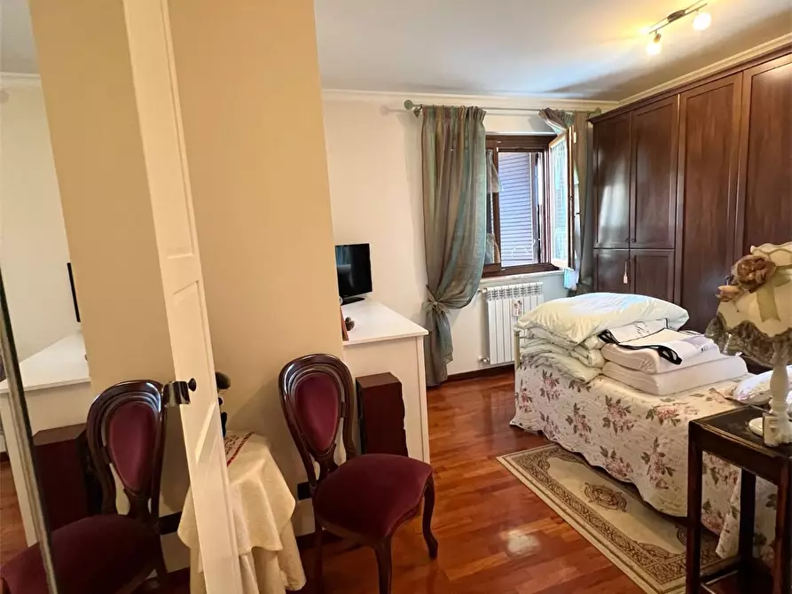 Immagine 20 di Casa semindipendente in vendita  in LARGO LIBORIO ROMANO a Guidonia Montecelio