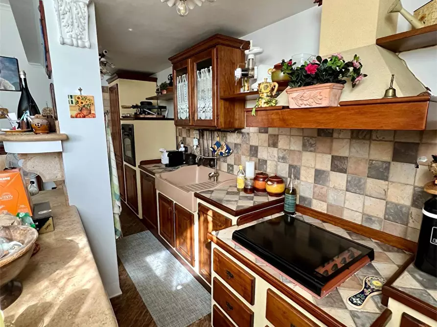 Immagine 38 di Casa semindipendente in vendita  in LARGO LIBORIO ROMANO a Guidonia Montecelio