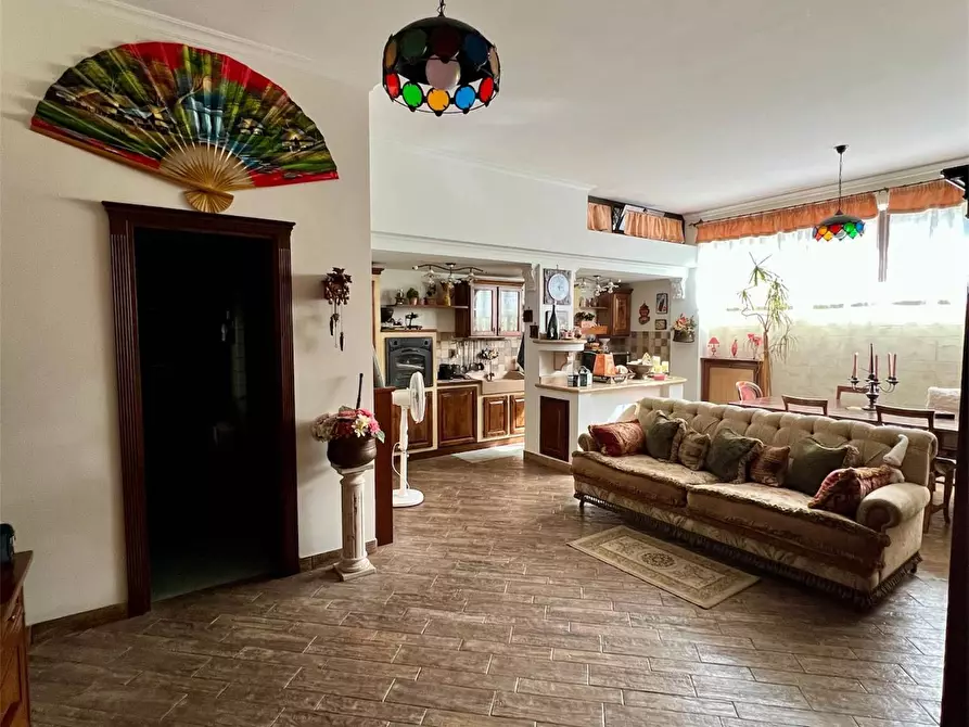 Immagine 45 di Casa semindipendente in vendita  in LARGO LIBORIO ROMANO a Guidonia Montecelio