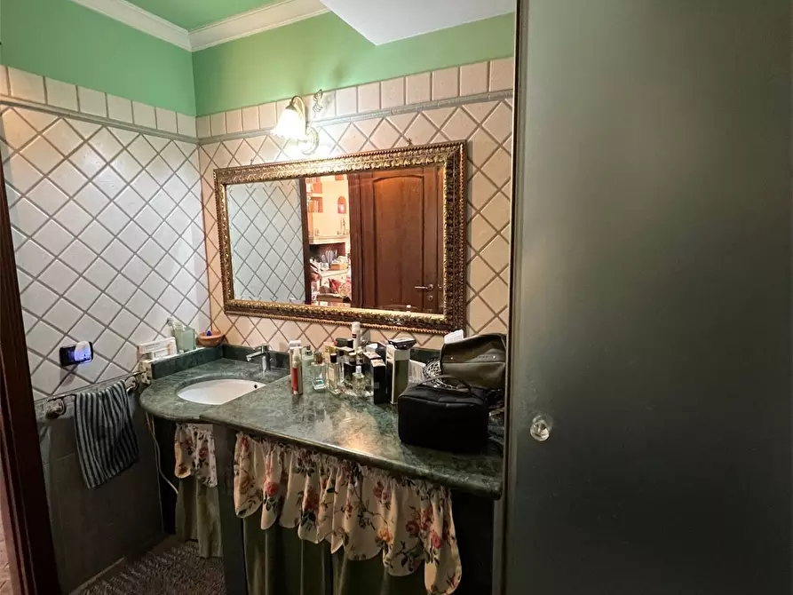 Immagine 49 di Casa semindipendente in vendita  in LARGO LIBORIO ROMANO a Guidonia Montecelio