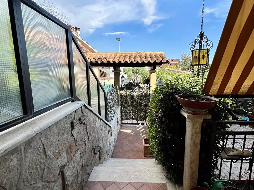 Immagine 52 di Casa semindipendente in vendita  in LARGO LIBORIO ROMANO a Guidonia Montecelio