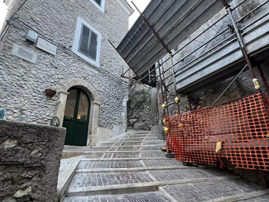 Immagine 21 di Appartamento in vendita  in via degli scacchi 8 a Guidonia Montecelio