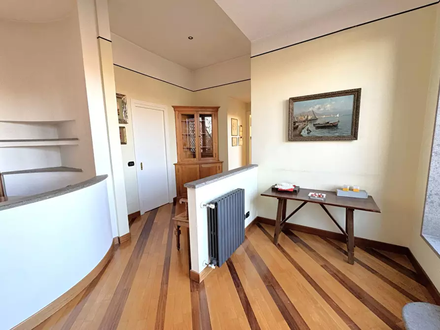 Immagine 7 di Attico in affitto  in Illiria a Roma