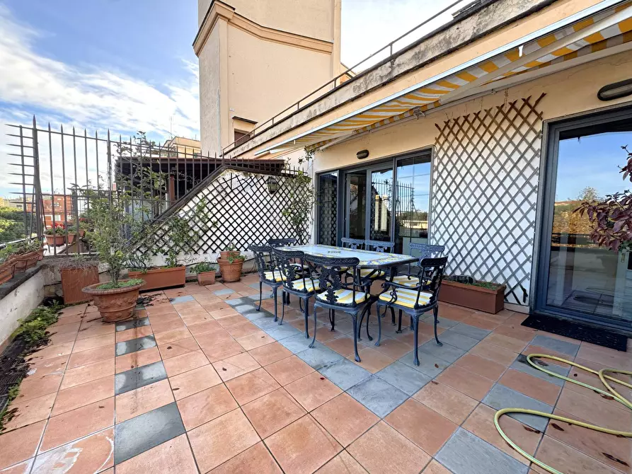 Immagine 15 di Attico in affitto  in Illiria a Roma