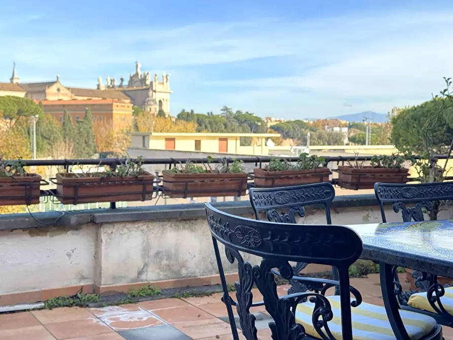 Immagine 17 di Attico in affitto  in Illiria a Roma