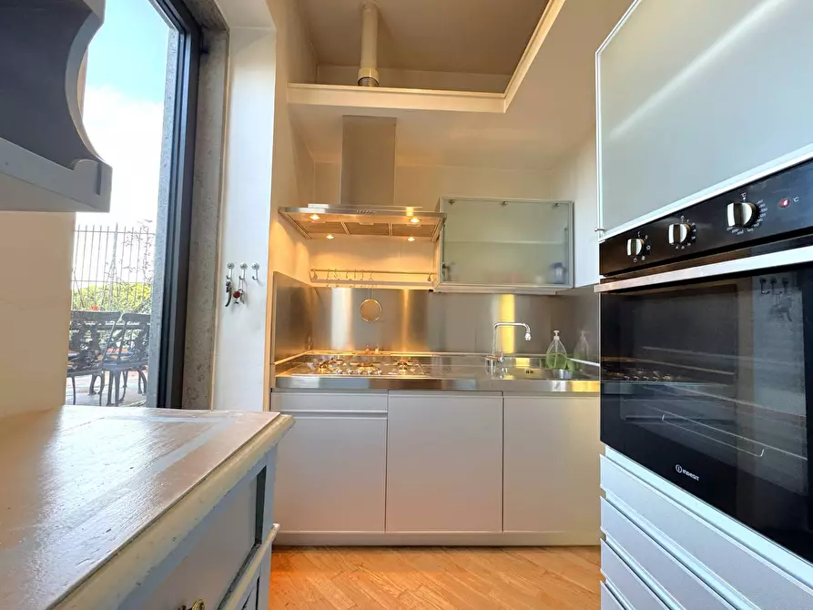 Immagine 22 di Attico in affitto  in Illiria a Roma