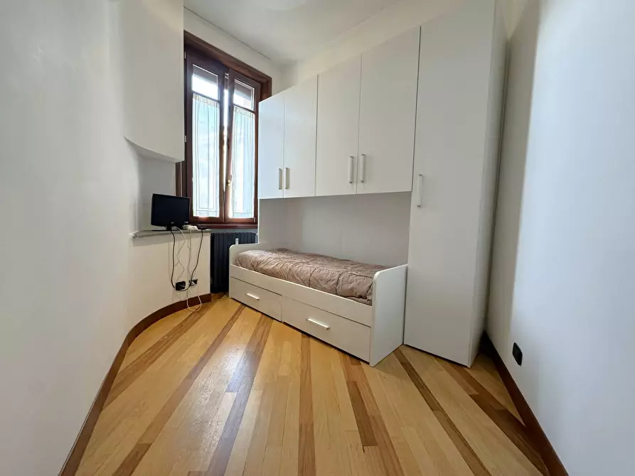 Immagine 26 di Attico in affitto  in Illiria a Roma