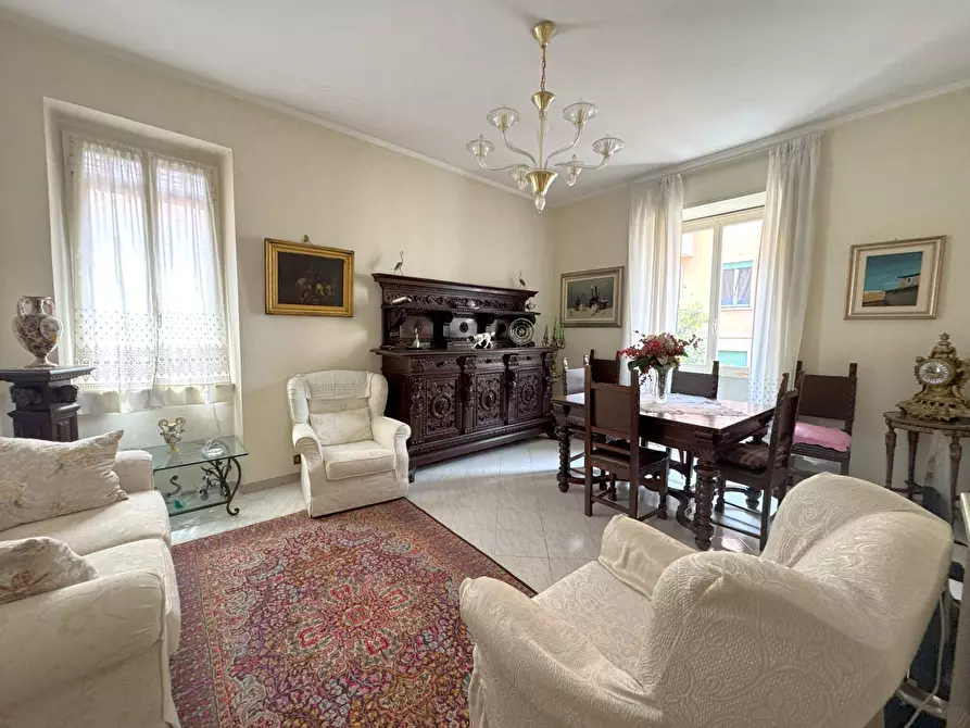 Immagine 4 di Appartamento in vendita  in via Matera a Roma