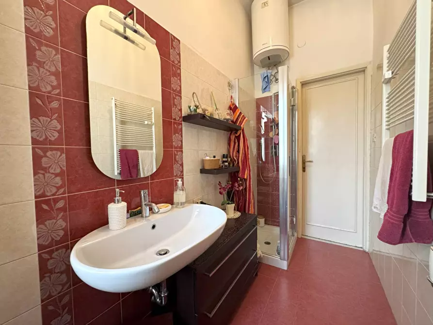 Immagine 27 di Appartamento in vendita  in via Matera a Roma