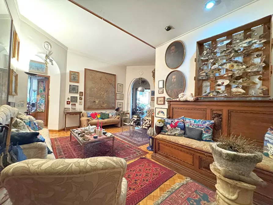 Immagine 5 di Appartamento in vendita  in Via Antonio Gramsci a Roma