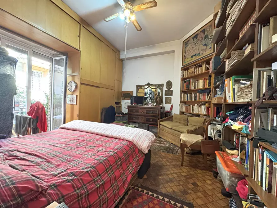 Immagine 23 di Appartamento in vendita  in Via Antonio Gramsci a Roma