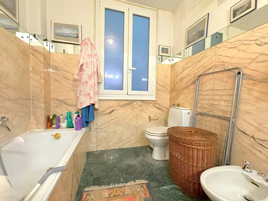 Immagine 33 di Appartamento in vendita  in Via Antonio Gramsci a Roma