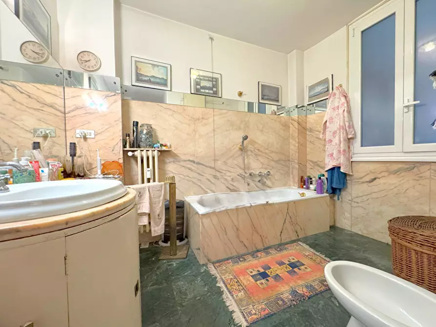 Immagine 35 di Appartamento in vendita  in Via Antonio Gramsci a Roma