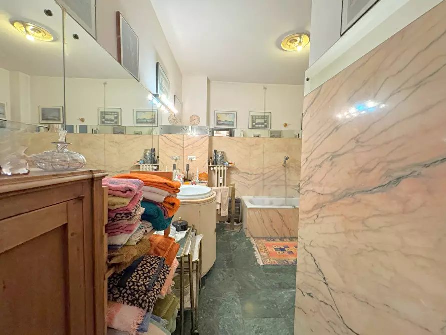 Immagine 36 di Appartamento in vendita  in Via Antonio Gramsci a Roma