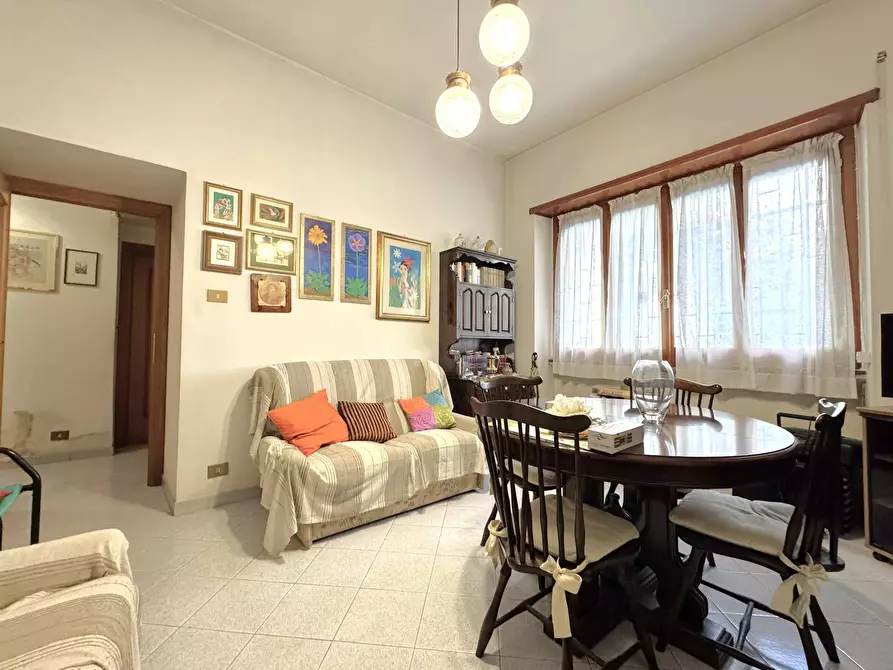 Immagine 10 di Appartamento in vendita  in Via Tracia a Roma