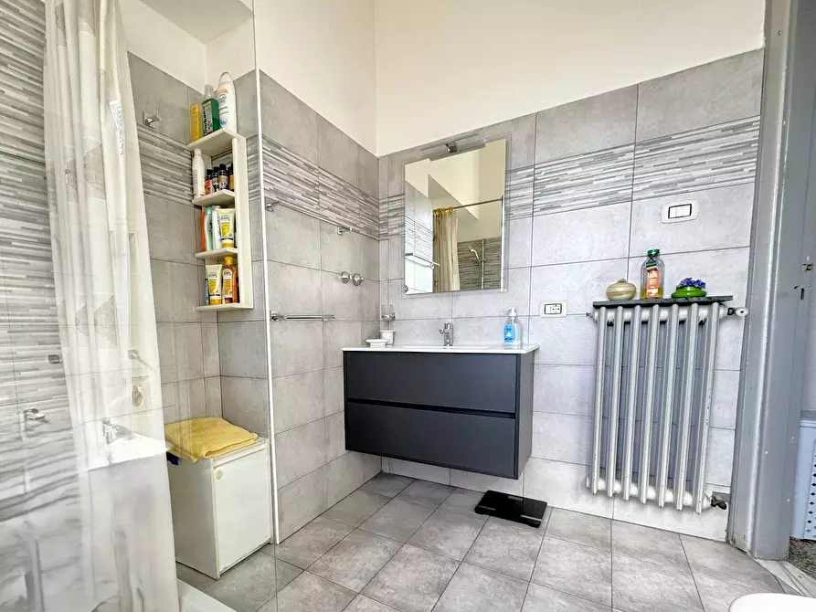 Immagine 25 di Appartamento in vendita  in Cilicia a Roma