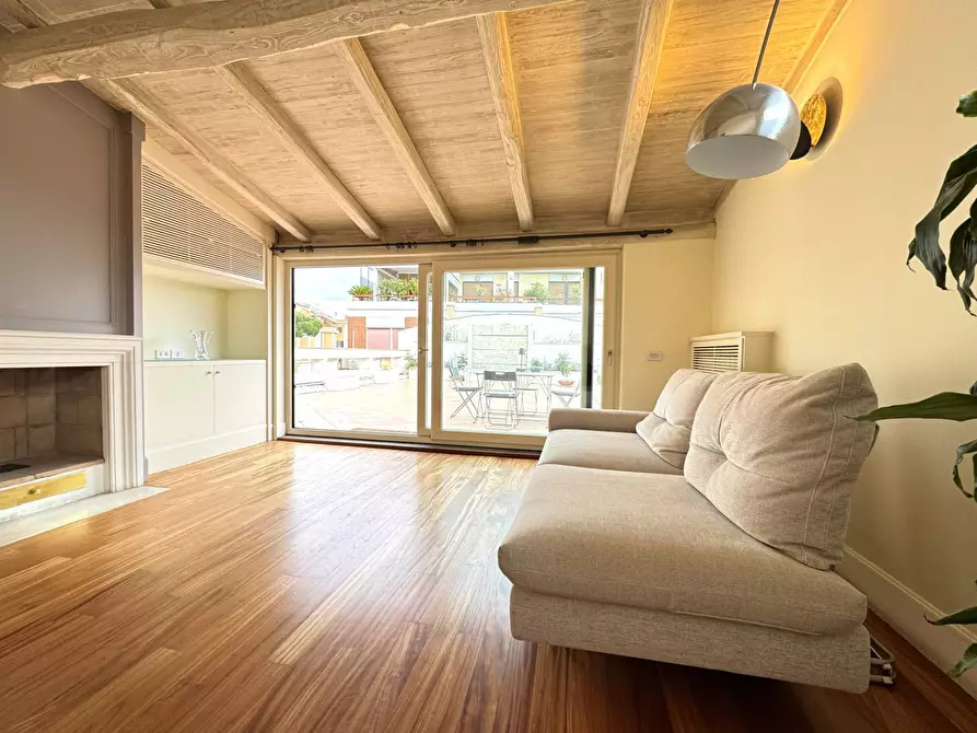 Immagine 36 di Attico in vendita  in Bobbio a Roma