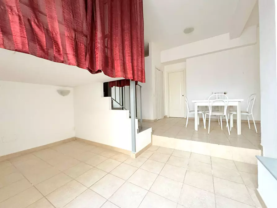 Immagine 11 di Appartamento in vendita  in Via Montefalco a Roma