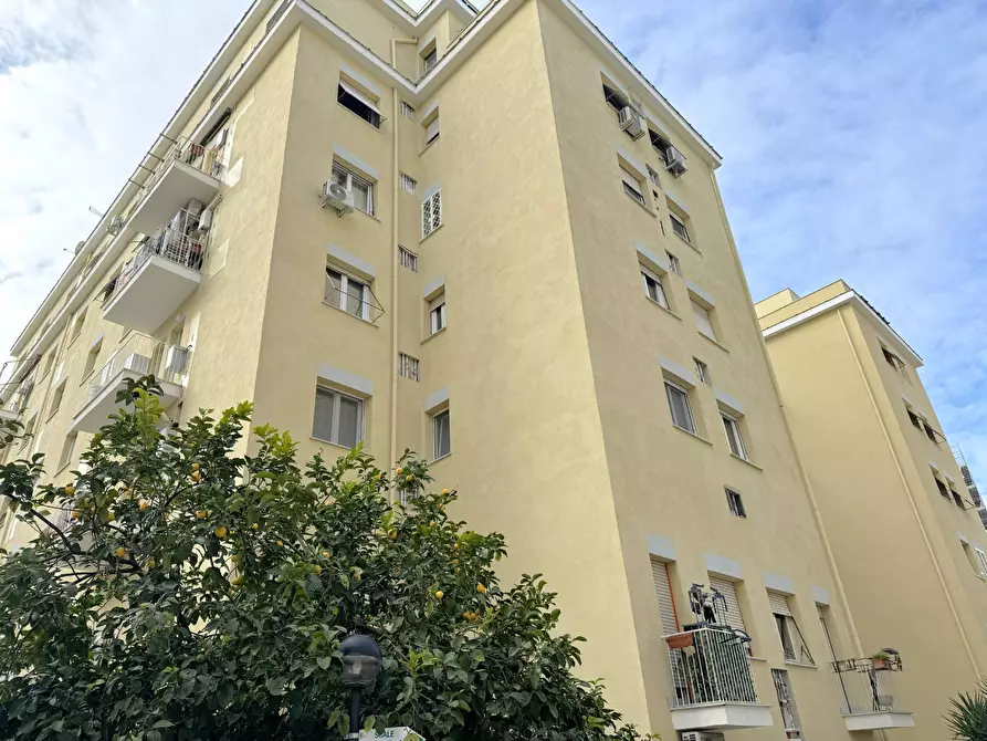 Immagine 19 di Appartamento in vendita  in Via Montefalco a Roma