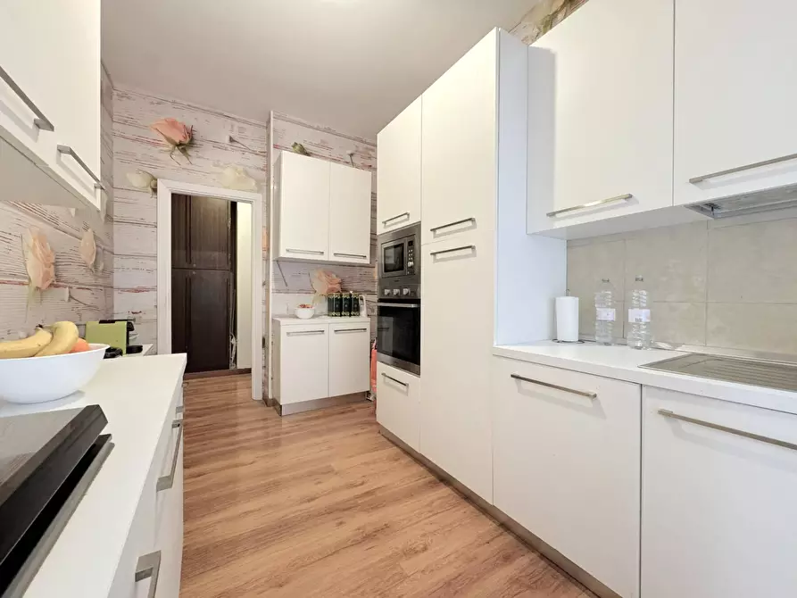 Immagine 23 di Appartamento in vendita  in Via Michele Amari a Roma