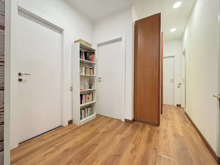 Immagine 31 di Appartamento in vendita  in Via Michele Amari a Roma