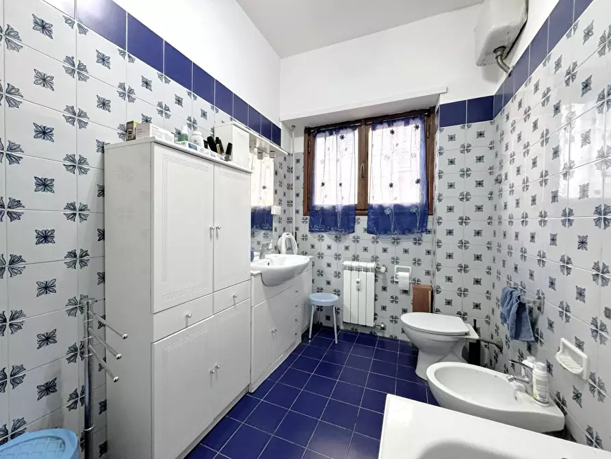 Immagine 34 di Appartamento in vendita  in Via Michele Amari a Roma