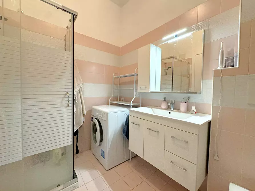 Immagine 46 di Appartamento in vendita  in Via Michele Amari a Roma