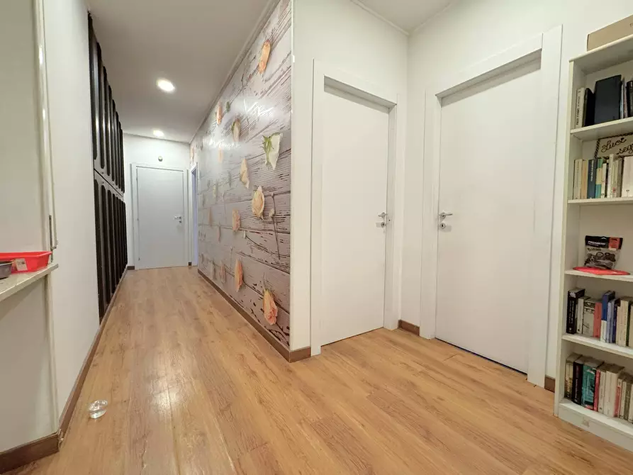 Immagine 47 di Appartamento in vendita  in Via Michele Amari a Roma